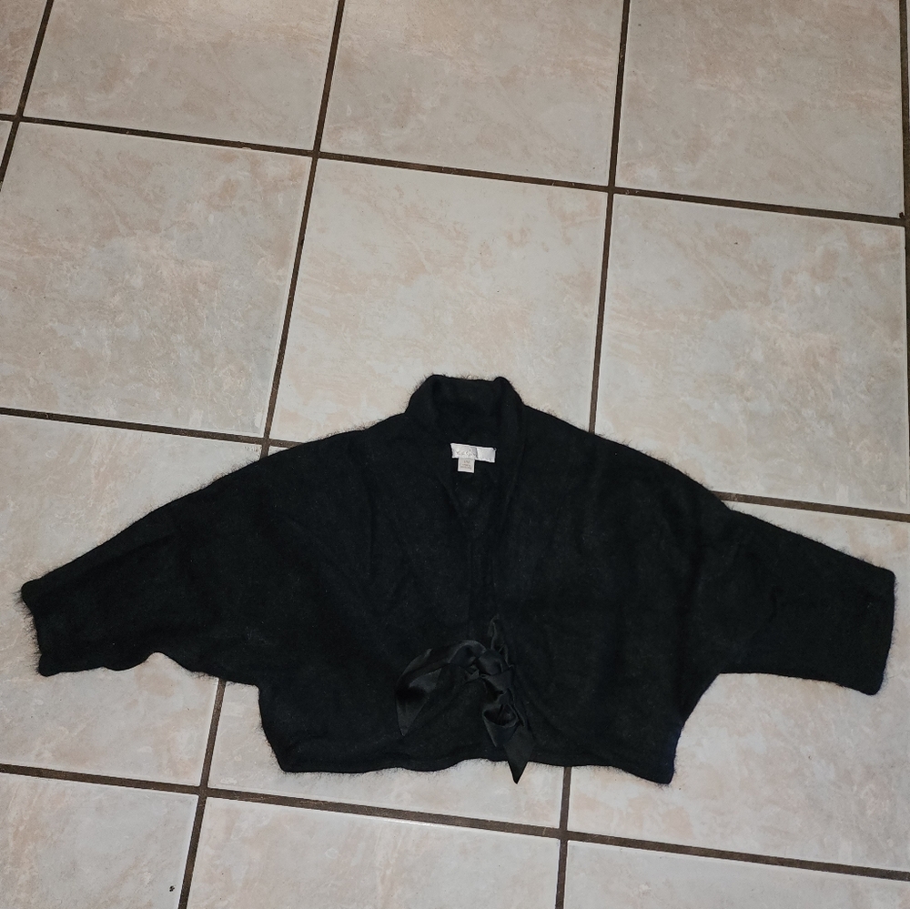 Caslon Black Shrug Sweater with Elegant Angora Fabric Design